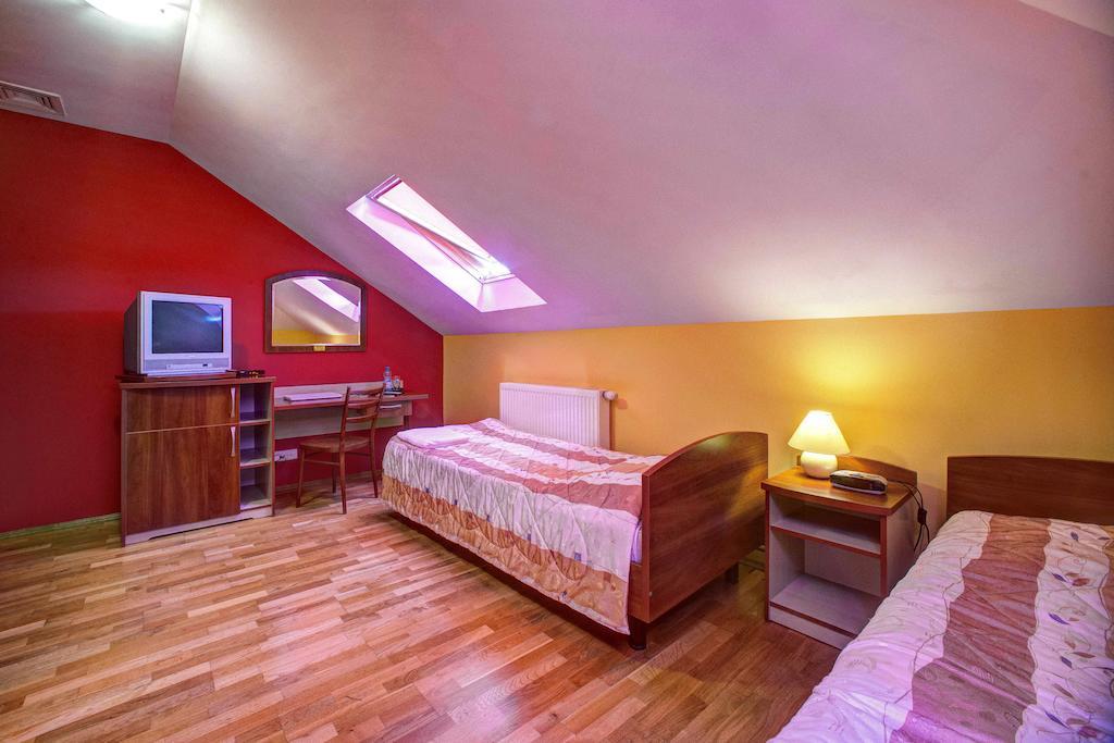 Bed and Breakfast Xavito Sanok Pokoj fotografie